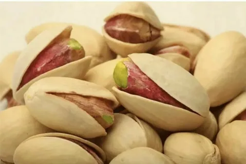 تصویر 3 از پسته اکبری دهان باز صادراتی با مغز درشت و رنگ سبز خاص